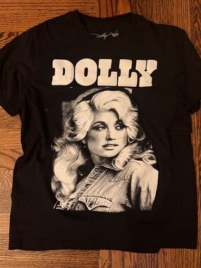 DOLLY PARTON GRAPHIC TEE S